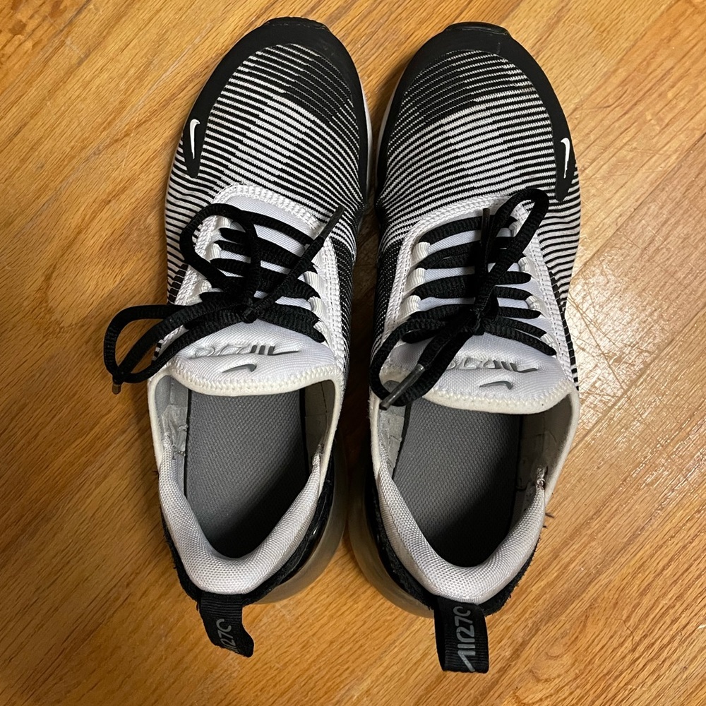 Nike Air Max 270